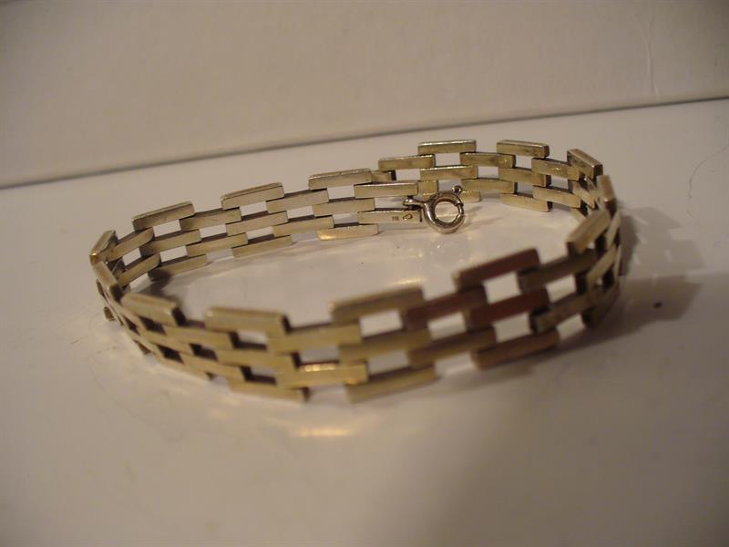 STŘÍBRNÝ   MINIMALISTICKÝ  NÁRAMEK