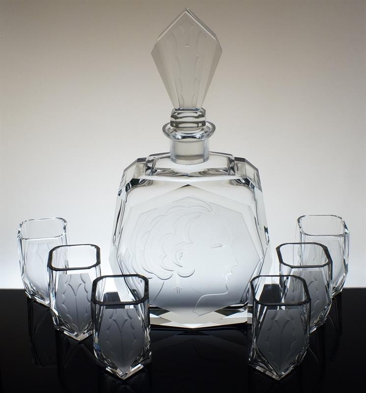 Ojedinělá ART - DECO kompletní likérová souprava