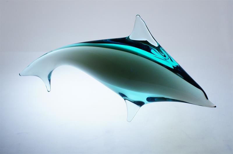 Delfín plastika berylové sklo topasové jádro Miloslav JANKŮ