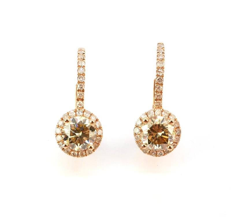 Zlaté náušnice s brilianty