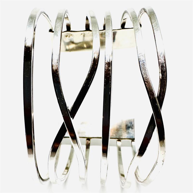 Originální stříbrný náramek