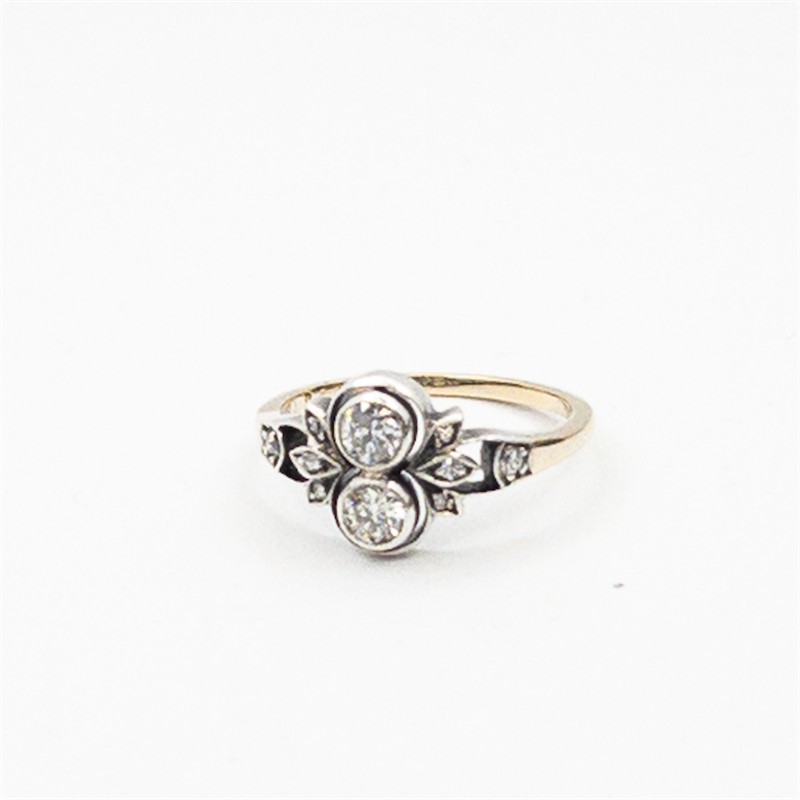 Starožitný zlatý prsten s brilianty