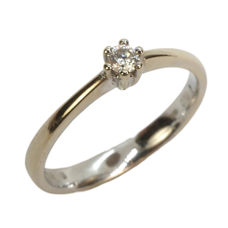 Zlatý prsten s briliantem