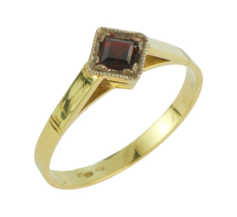 Zlatý prsten s turmalínem