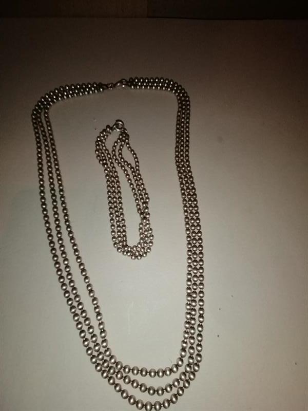 Stříbrný náhrdelník a náramek