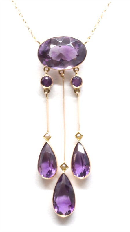 Zlatý náhrdelník s ametysty a perličkami