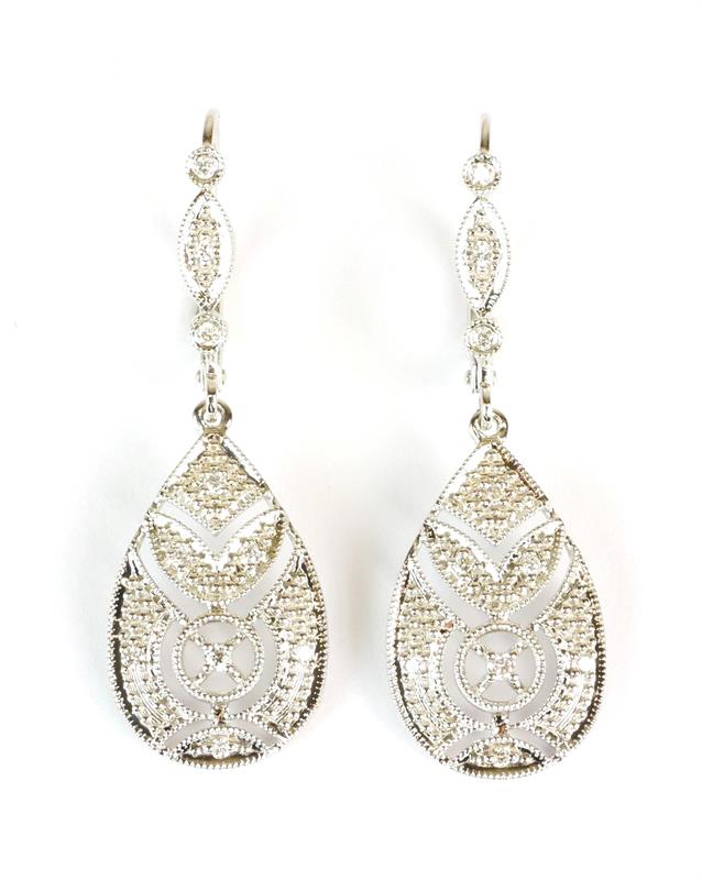 Zlaté náušnice s diamanty