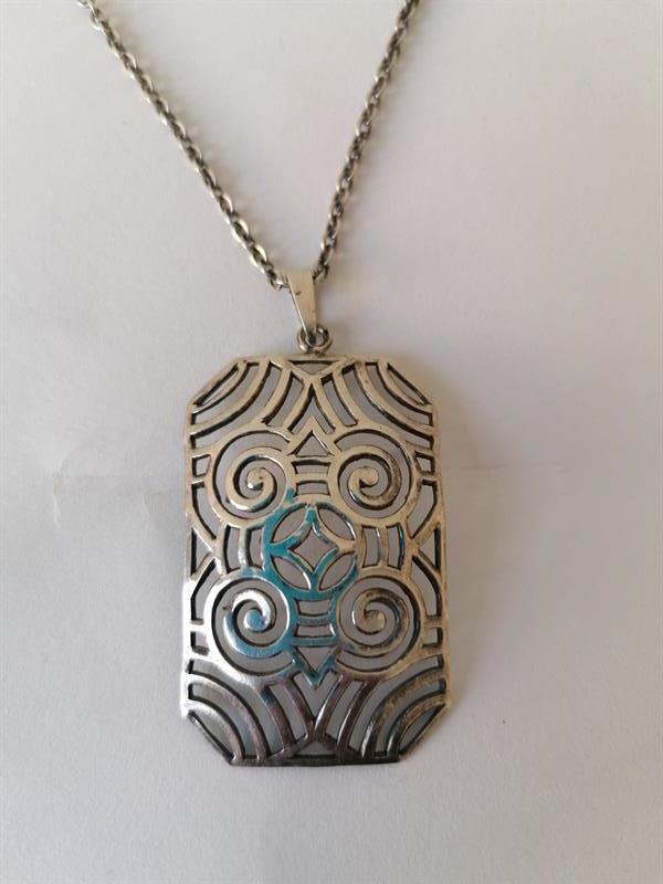 Stříbrný náhrdelník