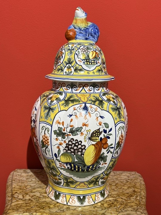 Tiffany and Company, Váza s víkem