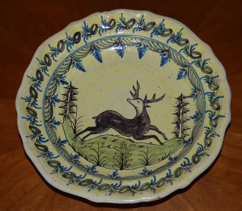 Starý lidový tálíř