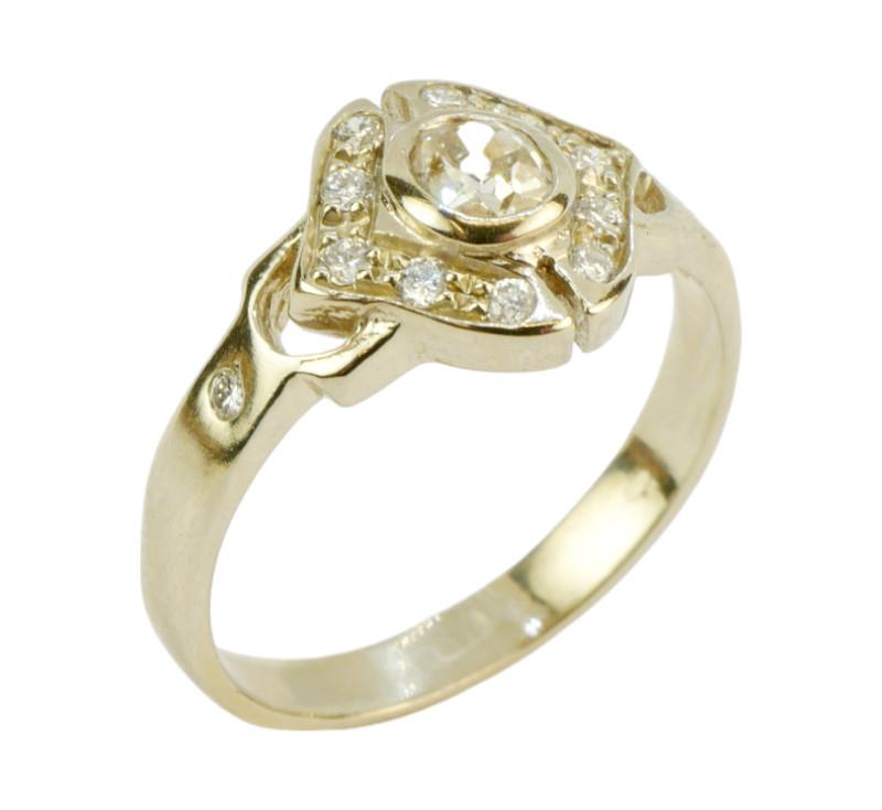 Zlatý prsten s diamanty