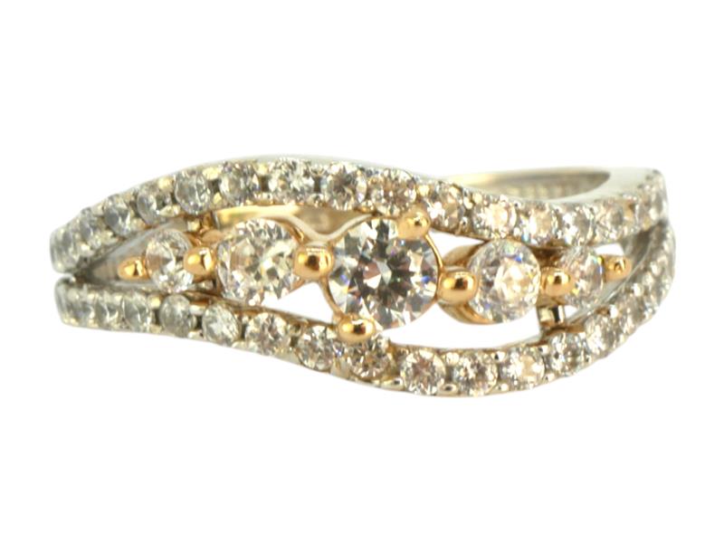 Zlatý prsten se zirkony