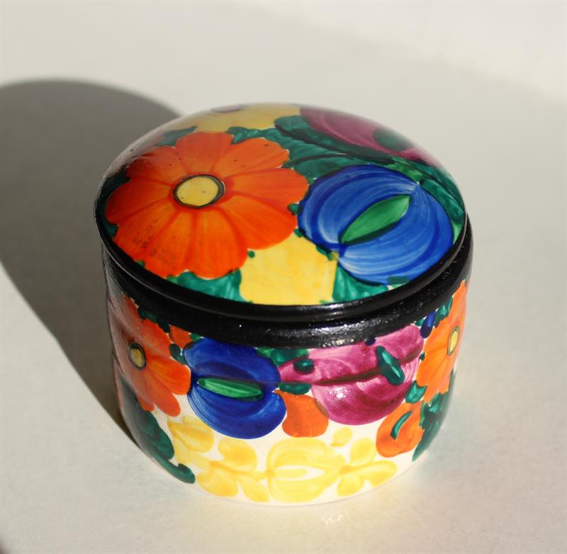 Dóza malovaná, Letovice