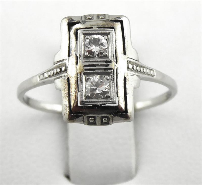 Zlatý art deco prsten s přírodními diamanty 0,15 ct