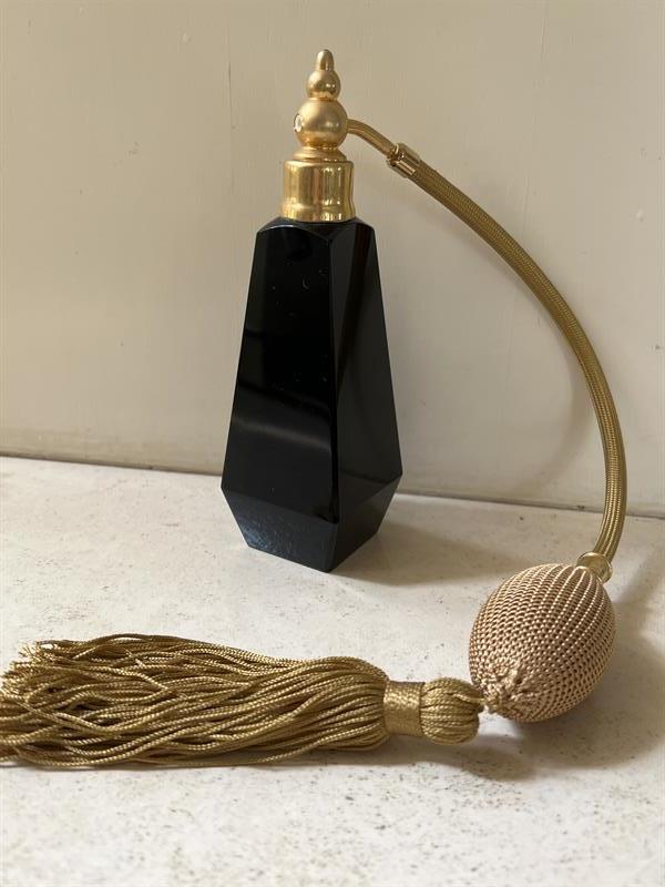 Moser ,novy flakon , černé broušené sklo