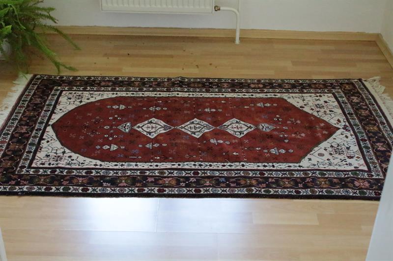 Ručně vázaný originální orientální koberec