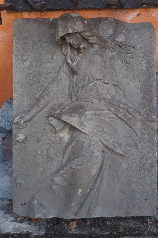 Secesní exteriérový reliéf - pískovec