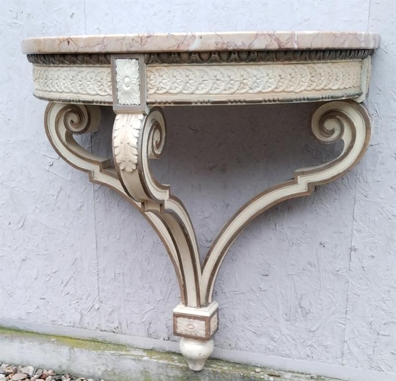 Konzolový stolek s mramorem