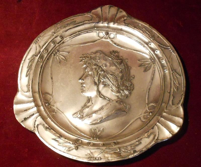 MYSLBEK - stříbřený cín, motiv z medaile