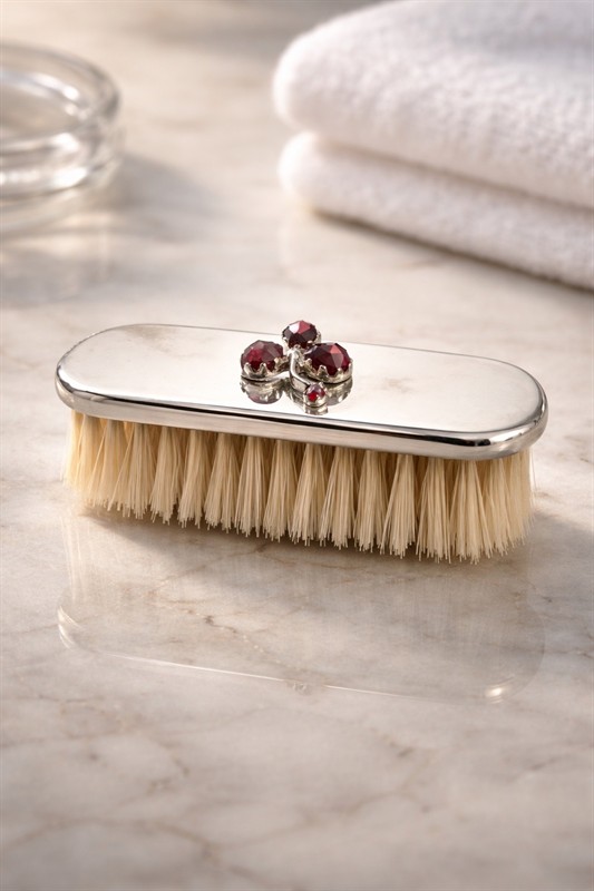 České granáty_starožitný kartáček na ruce Rakousko_Uhersko