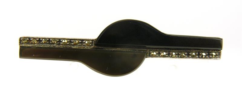 Stříbrná brož s černým onyxem