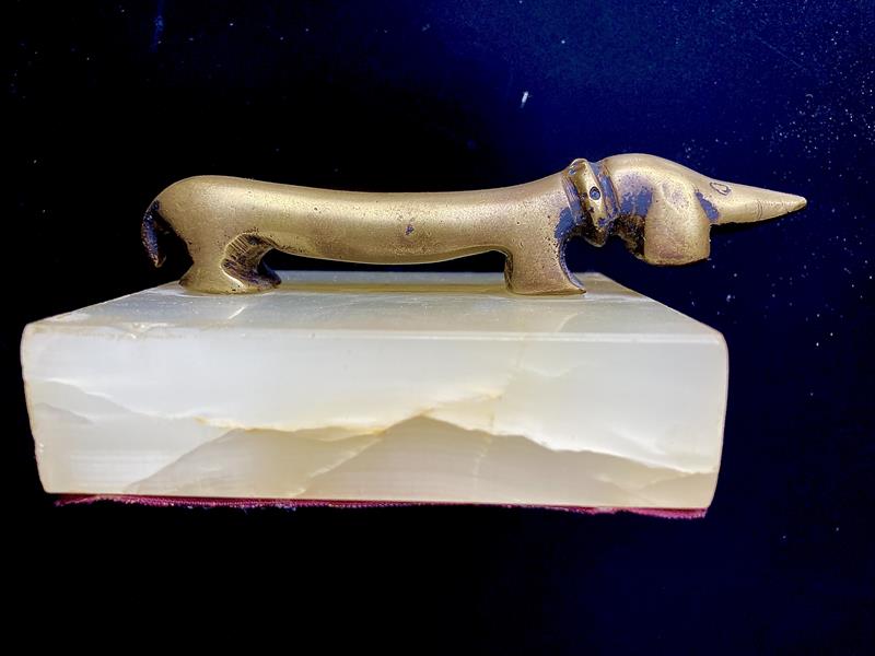 Těžítko jezevčík