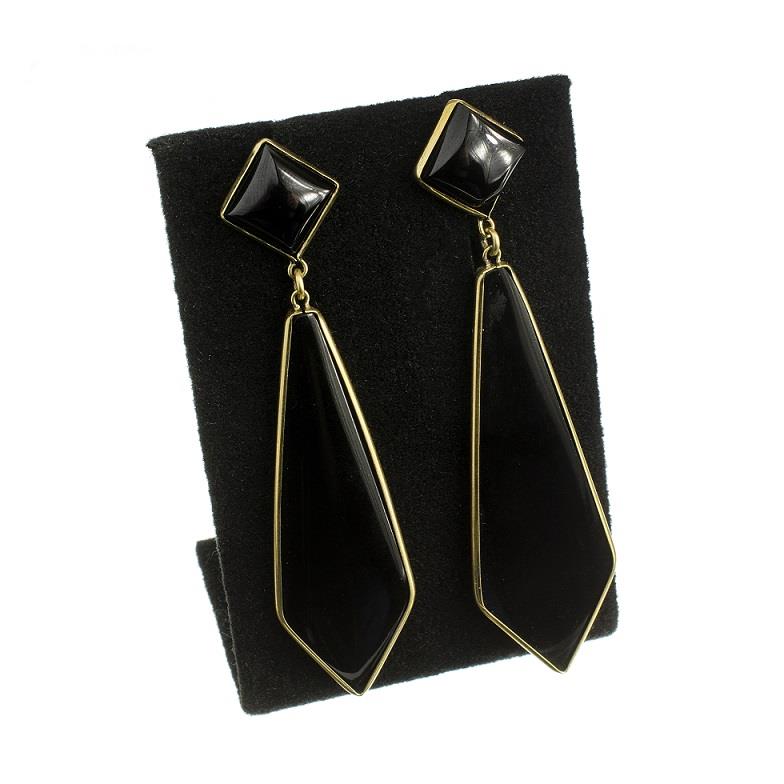 Zlaté náušnice s onyxem