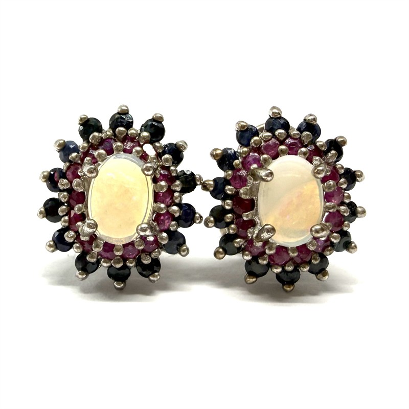 Stříbrné náušnice s rubíny, safíry a opálem