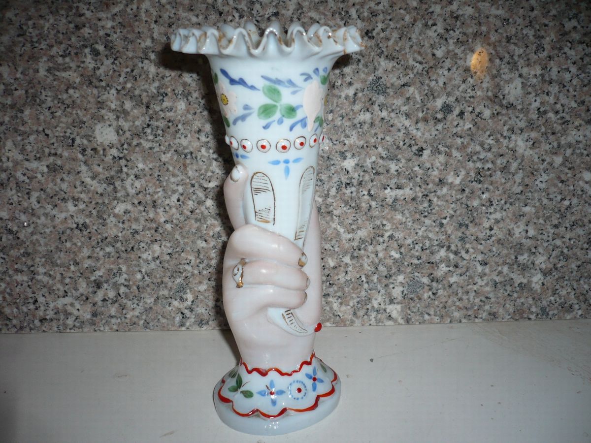 VÁZA S RUKOU 19.stol.