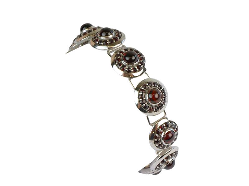 Stříbrný náramek s českými granáty