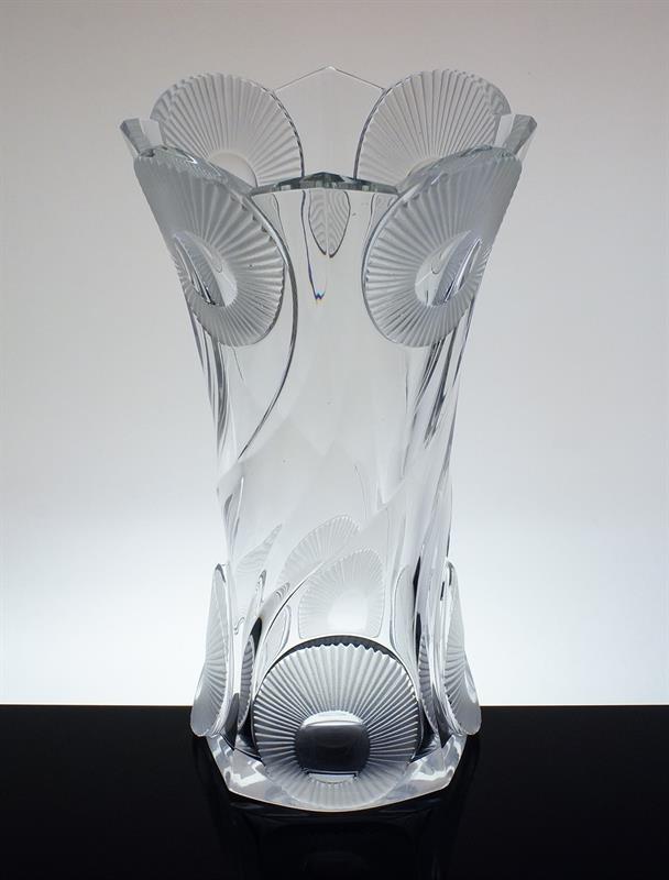 Luxusní ART - DECO spirálovitě broušená váza Rudolf HLOUŠEK