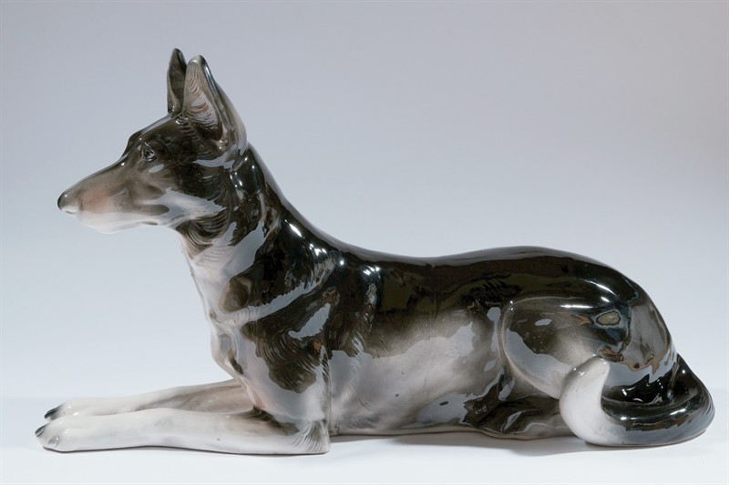 Vlčák velký keramický pes, Německo  21 x 37 x 12 cm