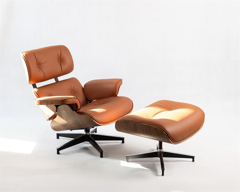 KŘESLO EAMES LOUNGE CHAIR AND OTTOMAN ,,HERMAN MILLER,,