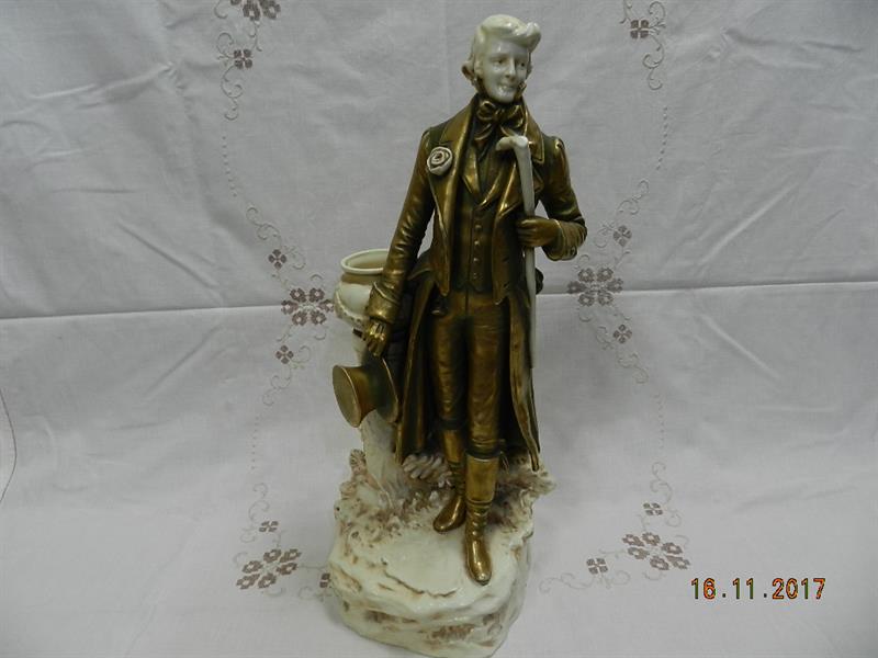 Větší soška Bernard Bloch Dubí