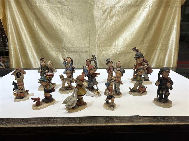 Maria Hummel,sbírka figurek z let 1935-38