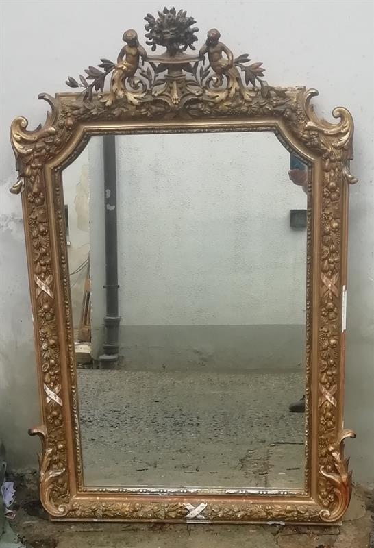 Starožitné zrcadlo