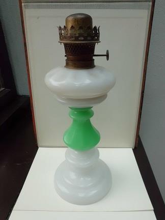 PRVOREPUBLIKOVÁ VYSOKÁ PETROLEJKA