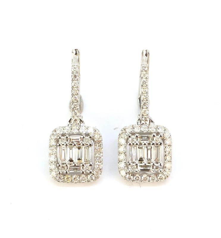 Zlaté náušnice s brilianty