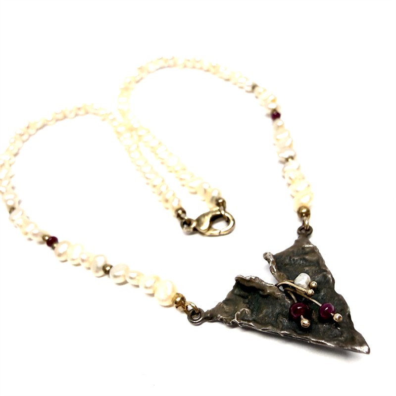 Originální náhrdelník z říčních perel