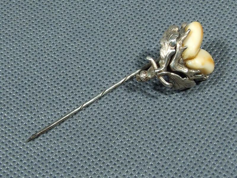 Stříbrná jehlice s grandlemi,starožitná Ag 900/1000 váha 5,55g