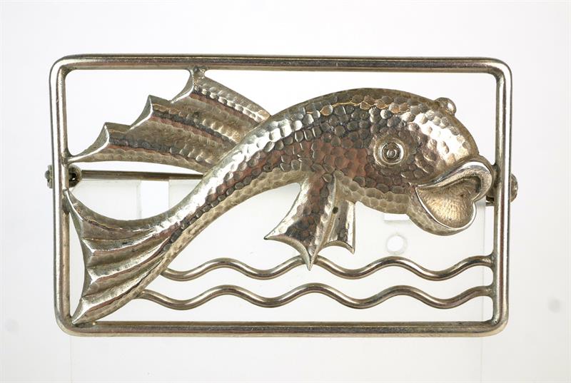 Stříbrná brož  - ryba