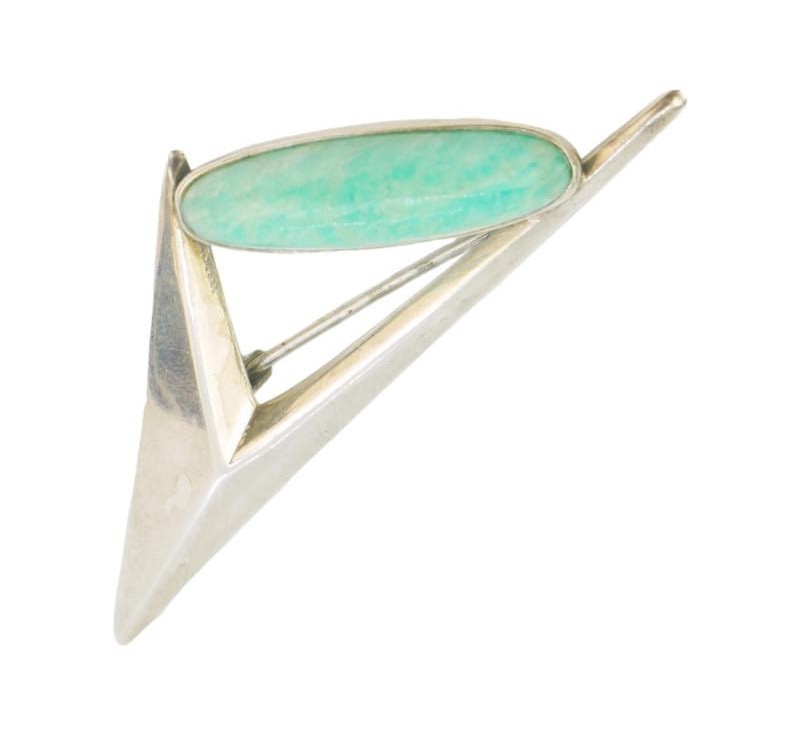 Stříbrná brož s amazonitem
