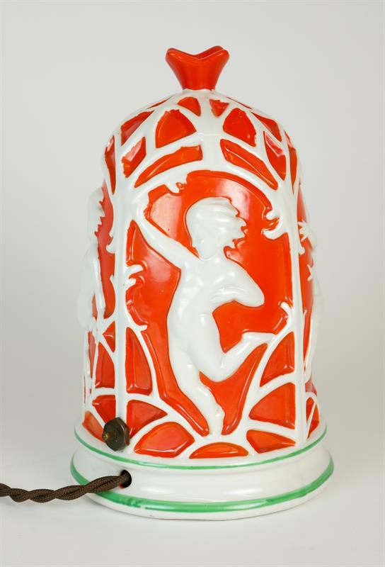 Porcelánová lampička