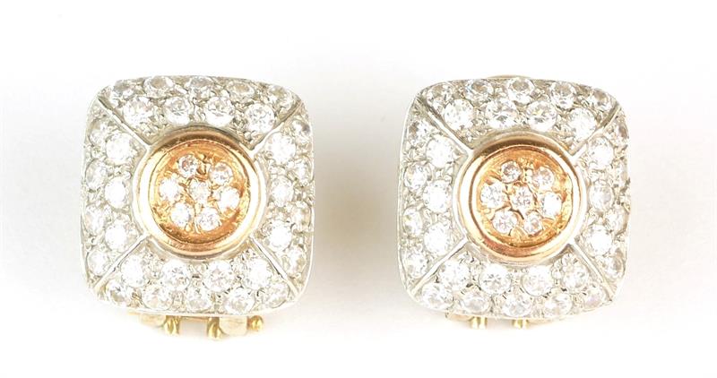 Čtvercové zlaté náušnice se zirkony