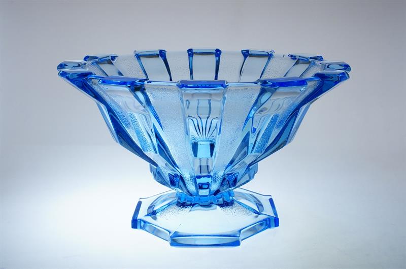 Kubizující mísa z akvamarínového skla - sklárna J. INWALD