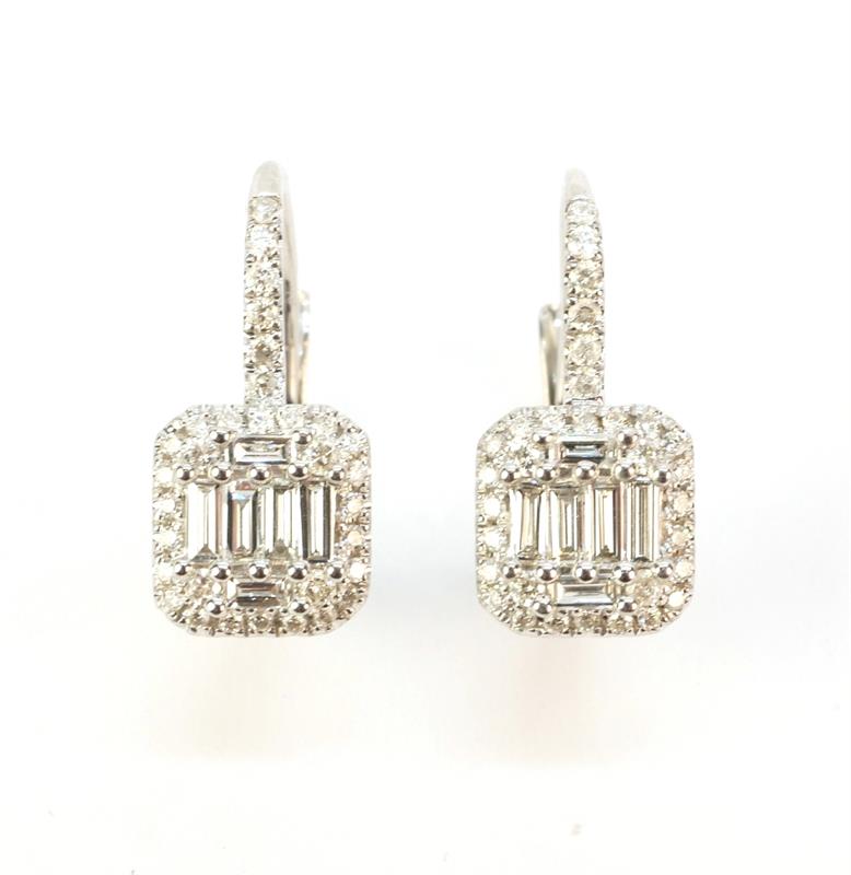 Zlaté náušnice s brilianty