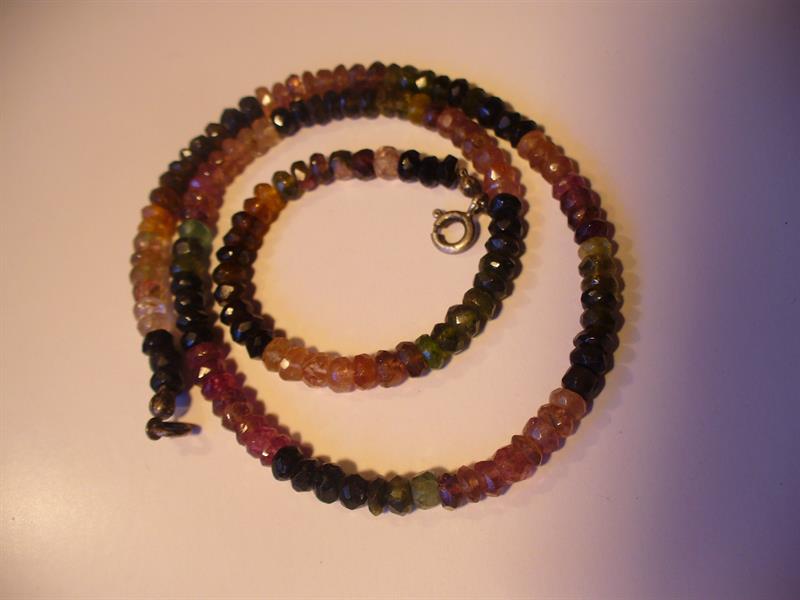 Turmalínový náhrdelník 70 ct