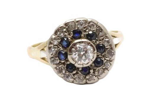 Zlatý prsten s diamanty a safíry