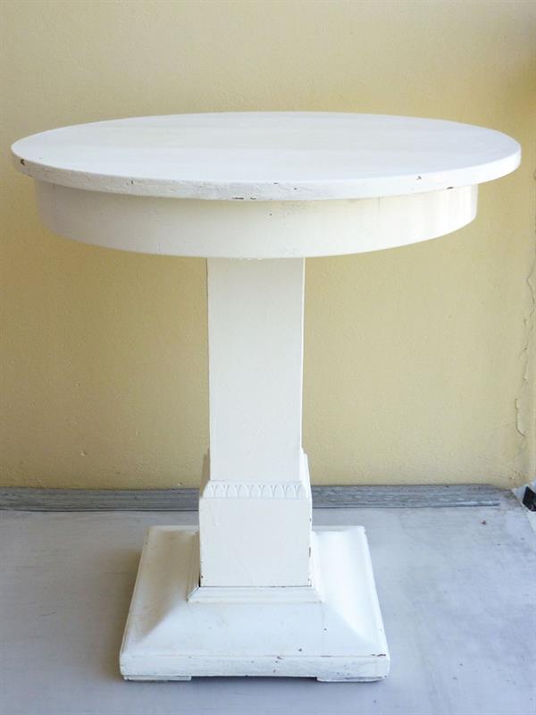 Secesní stůl kulatý kolem r. 1900