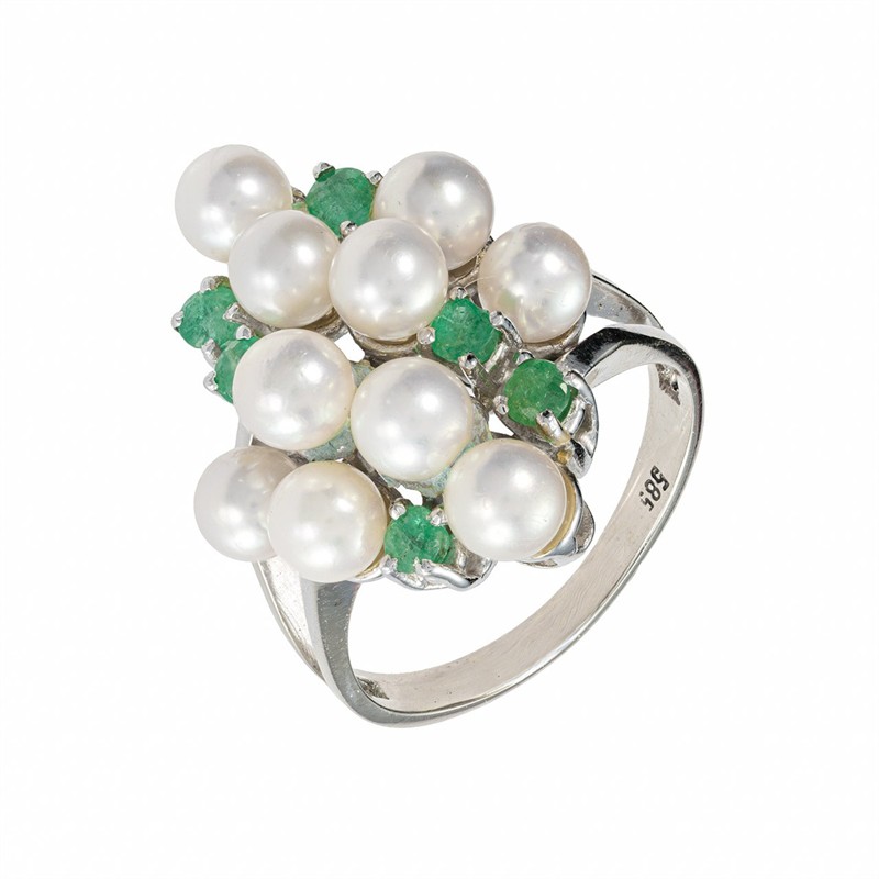 Zlatý prsten s přírodními diamanty a perlami Akoya